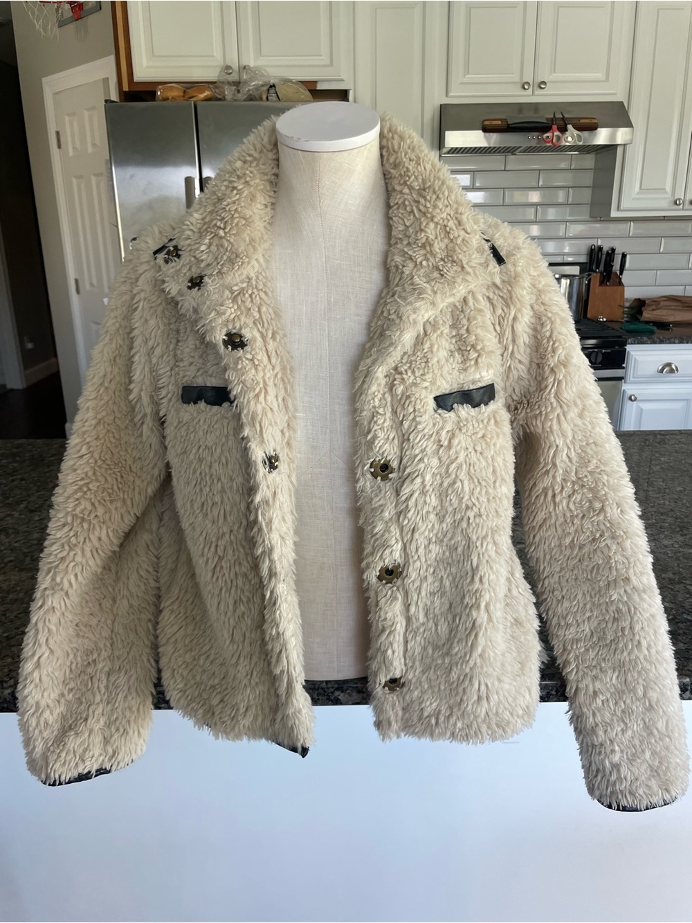 Women's Cream Faux Shearling Jacket - Cozy Button-Up Coat